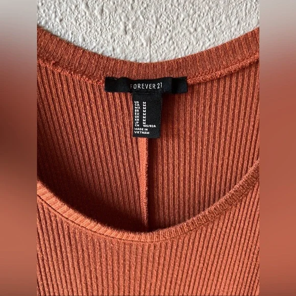 Forever 21 Rust Orange Ribbed Tank Top Size Medium Flowy Spring Autumn Country - Picture 7 of 8